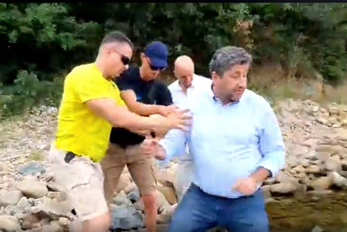 Почти две години след като председателят на Да България Христо